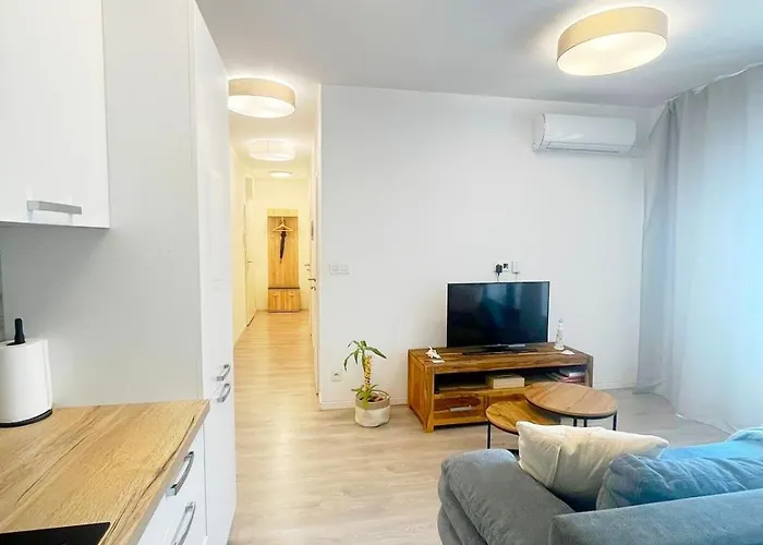 Paradise-ac&balcony * Bratislava